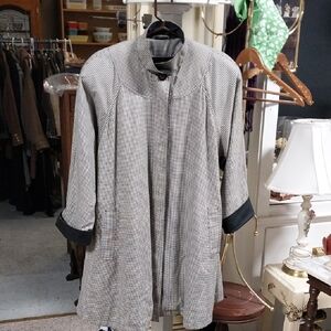 Vtg Fleet Street Stylish Black and White Checker Pattern Coat